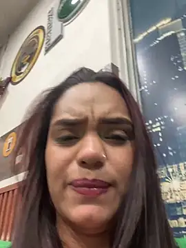 عرض كام Sara-77
