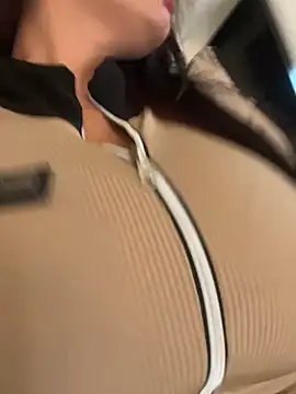Sara-77 Webcam-Show