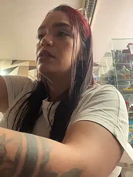 Sara-77 Adlı Modelin Web Kamerası Şovu