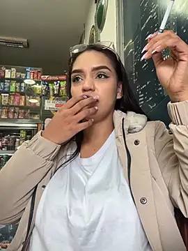 عرض كام Sara-77