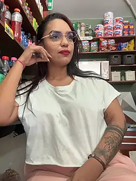 عرض كام Sara-77