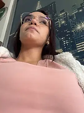 Sara-77 Live XXX-Chat