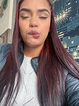 Sara-77's Live XXX Chat
