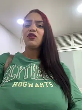 Sara-77 Pertunjukan Webcam