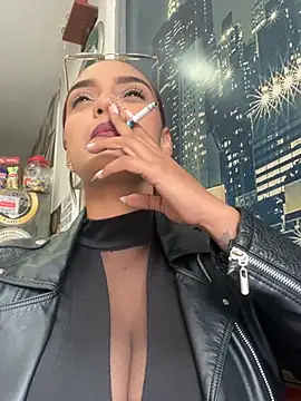 Sara-77 Webcamshow