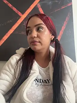 Show de Sara-77 na webcam