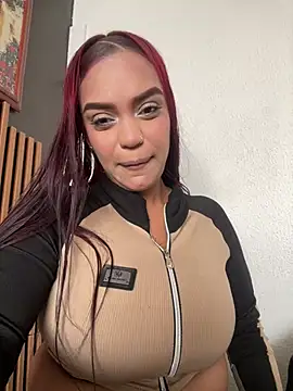 Sara-77 Adlı Modelin Web Kamerası Şovu
