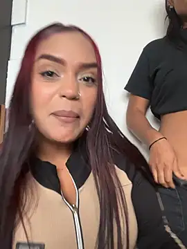 Sara-77 Show Webcam