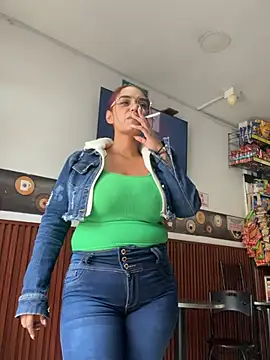 عرض كام Sara-77