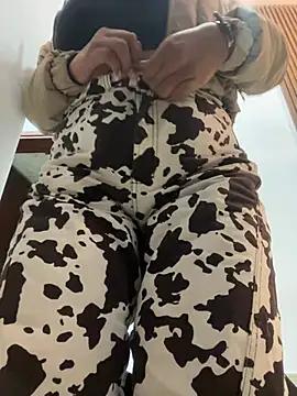 Sara-77's Webcam Show