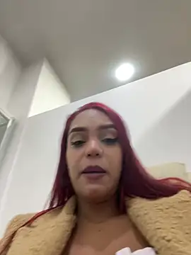 Sara-77's Webcam Show