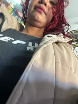 Sara-77's Live XXX Chat