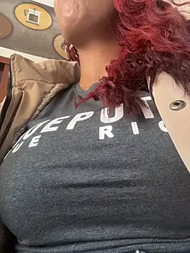 Sara-77 网络视讯表演