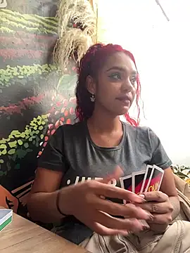 عرض كام Sara-77