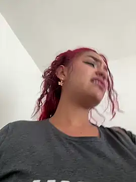 Sara-77 Webcamshow