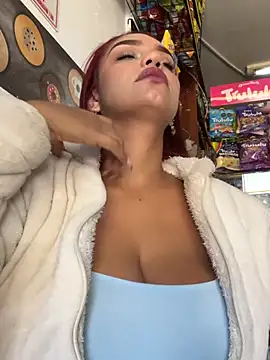 Sara-77 网络视讯表演