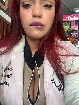 Sara-77 Show Webcam