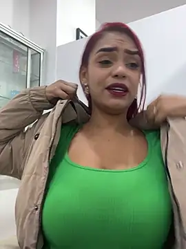 Sara-77 Show in webcam