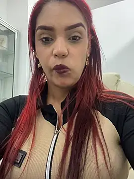 Sara-77 webcam show