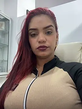 Sara-77 Webcam-Show