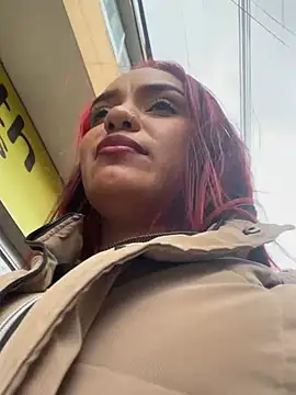 Sara-77 Webcamshow
