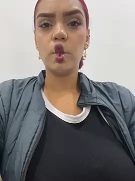 Sara-77 Webcam Show
