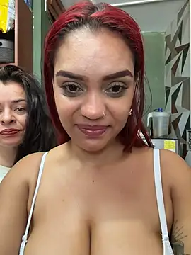 Sara-77's Webcam Show