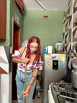 عرض كام Sara-77