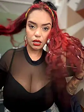 Sara-77 Show Webcam