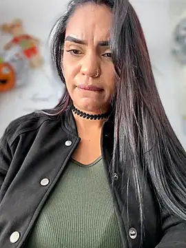 عرض كام Sara-77
