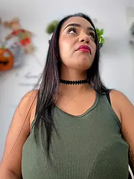 Sara-77 Adlı Modelin Web Kamerası Şovu