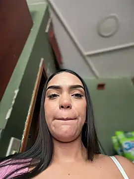 Sara-77 Pertunjukan Webcam
