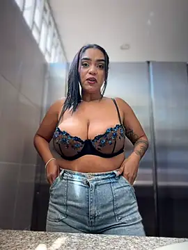 Sara-77 Adlı Modelin Web Kamerası Şovu