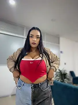 Sara-77 Adlı Modelin Web Kamerası Şovu