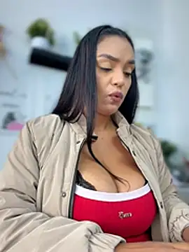 Sara-77 Adlı Modelin Web Kamerası Şovu