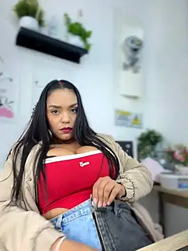 Sara-77 Webcam-Show