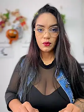 Sara-77 Webcam show