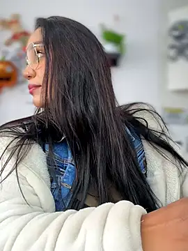 Sara-77 웹캠 쇼