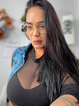 Sara-77 Webcam Show