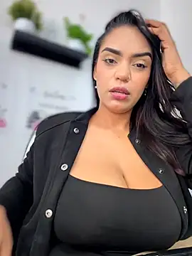 Show de Sara-77 na webcam