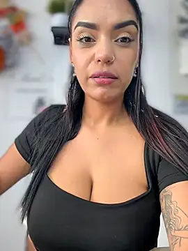 Sara-77 Show Webcam