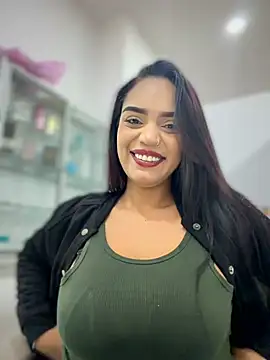 Sara-77 Pertunjukan Webcam