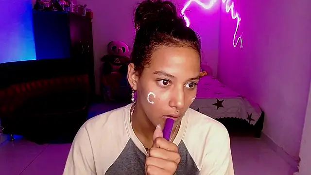 Chelsea__2 Adlı Modelin Web Kamerası Şovu