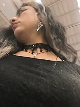 Chat +18 de Lila_Desiree ao vivo