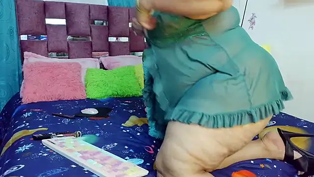 ScarletthJhonson- Live XXX-chat