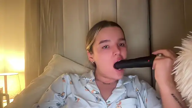 Chat +18 de maisiesmithx ao vivo