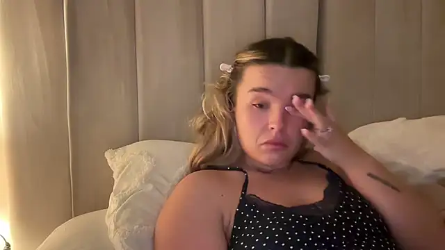 XXX chat uživo modela maisiesmithx