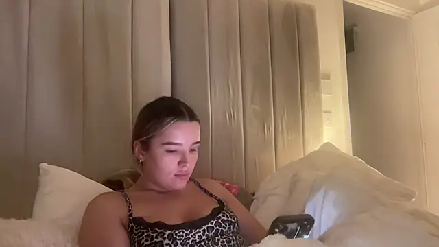 maisiesmithx Show in webcam