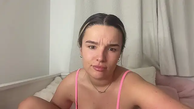 maisiesmithx Adlı Modelin Canlı Sohbet Odası
