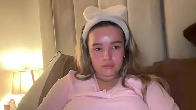 Вебкам-шоу maisiesmithx